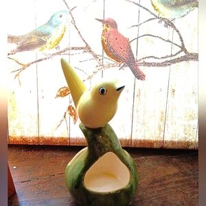 Pennsbury Vintage Bird on Gourd Mini Planter